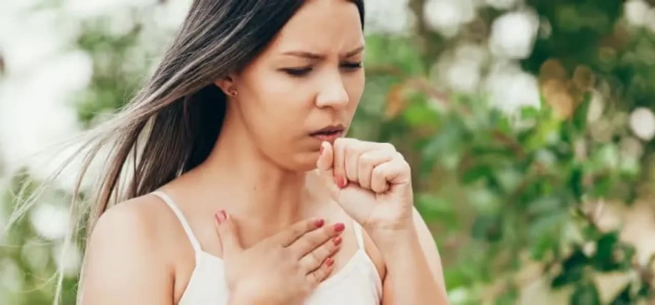 Jaki kaszel przy alergii? Poznaj objawy i różnice z infekcją Jaki kaszel przy alergii? Poznaj objawy i różnice z infekcją