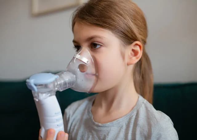 Skuteczne inhalacje na katar: naturalne metody na ulgę w dolegliwościach Skuteczne inhalacje na katar: naturalne metody na ulgę w dolegliwościach