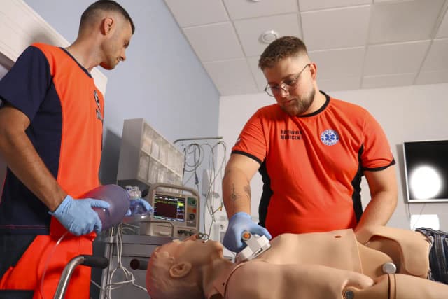 Jakie studia magisterskie po ratownictwie medycznym wybrać, aby odnieść sukces? Jakie studia magisterskie po ratownictwie medycznym wybrać, aby odnieść sukces?